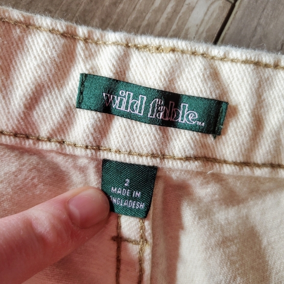 NWT Wild Fable Women's Super-High Rise Cut-Off Jean Shorts Off-White Size 2/26 - Picture 5 of 16